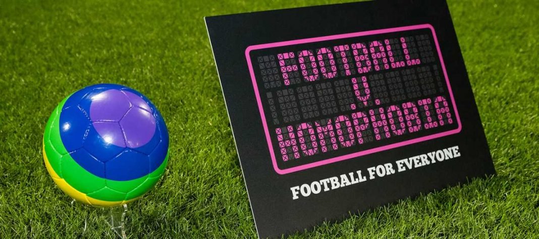 Football Manager 2021 introduce annunci contro l'omofobia Football Manager 2021 introduce annunci contro l'omofobia