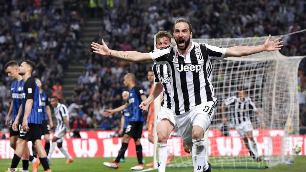 Come gestire la pausa internazionale in FM 21