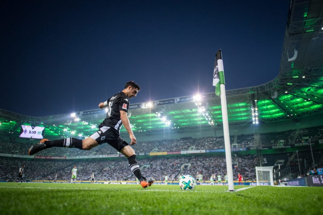 Come inserire gli schemi da calcio d'angolo in Football Manager