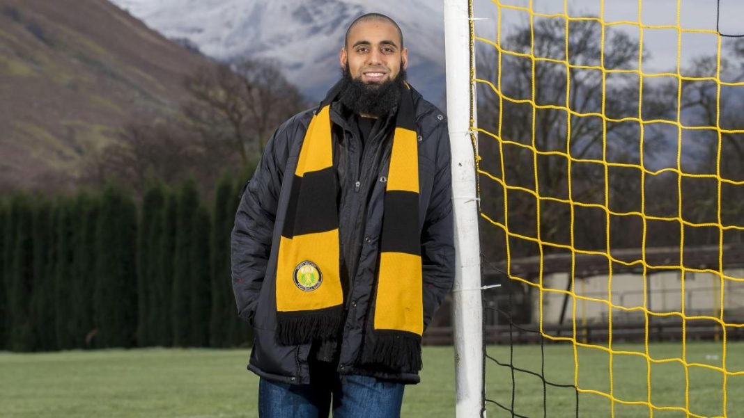 Shadab Iftikhar alla guida del Fort William FC
